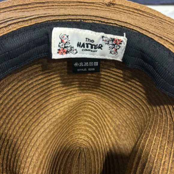 The Hatter Company Straw Looking Hat - Picture 5 of 6